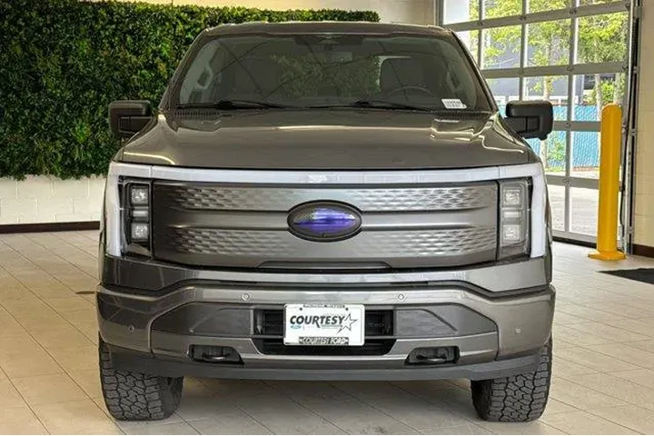 $38513 : Ford F-150 Lightning 2023 AW image 9