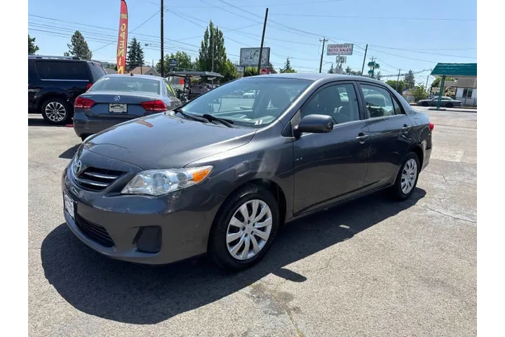 $6450 : 2013 Corolla LE image 7