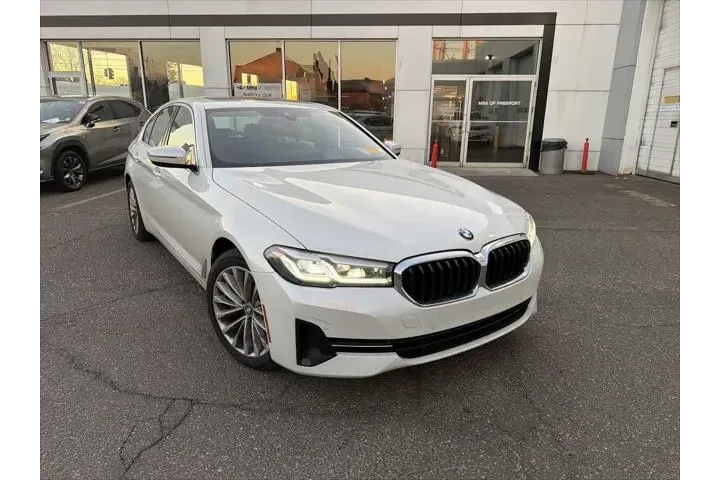 $36795 : BMW 5 Series 2023 AWD 530i x image 2