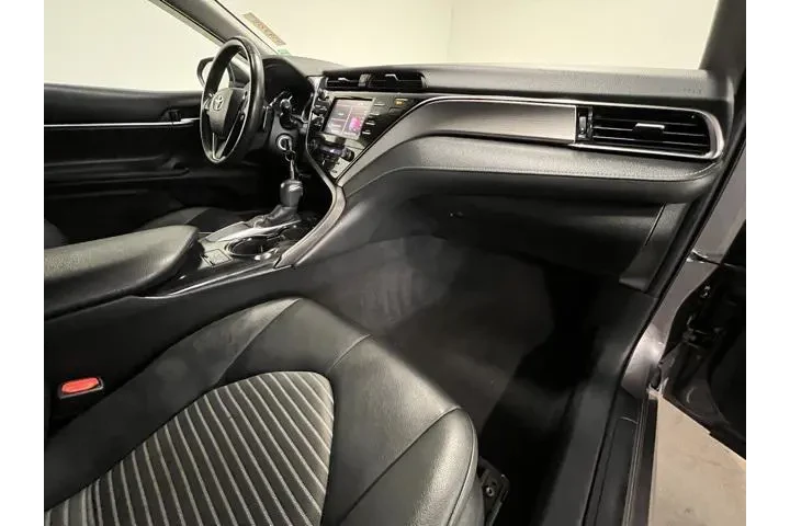 $20891 : Toyota Camry 2020 SE 4dr Sed image 10