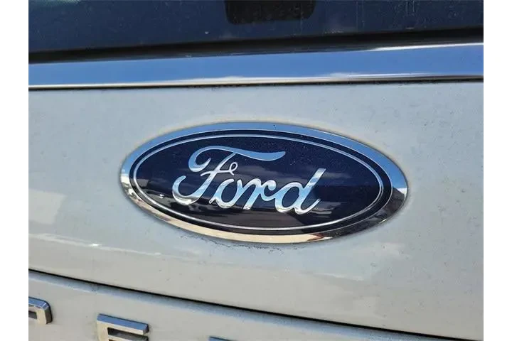 $35991 : Ford Expedition 2022 4x2 XLT image 9