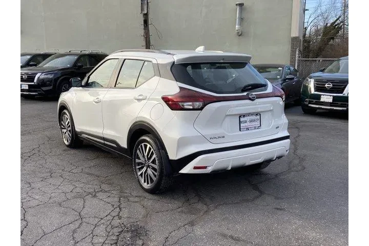 $16987 : Nissan Kicks 2024 SR 4dr Cro image 6
