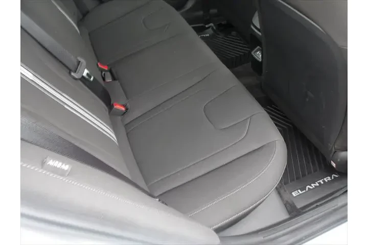 $25301 : Hyundai ELANTRA 2025 SEL Spo image 10