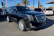 $31998 : 2017 Escalade Platinum thumbnail