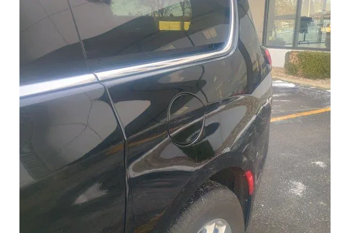 $29995 : Chrysler Pacifica 2024 Touri image 5