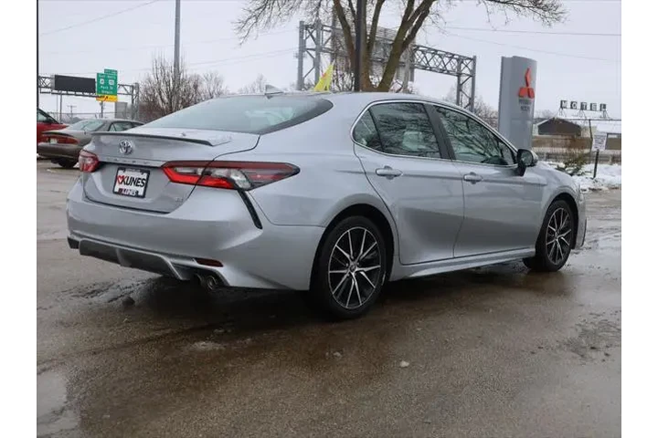 $24777 : Toyota Camry 2024 SE 4dr Sed image 10