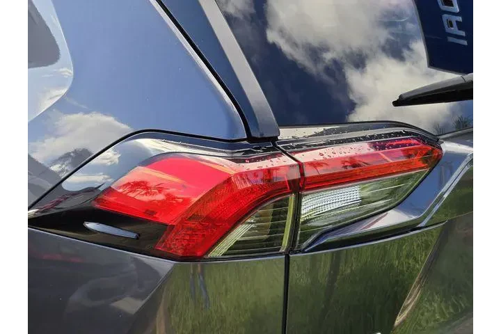 $32987 : Toyota RAV4 2024 XLE Premium image 8