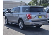 $31499 : Ford Expedition 2021 4x2 XLT thumbnail