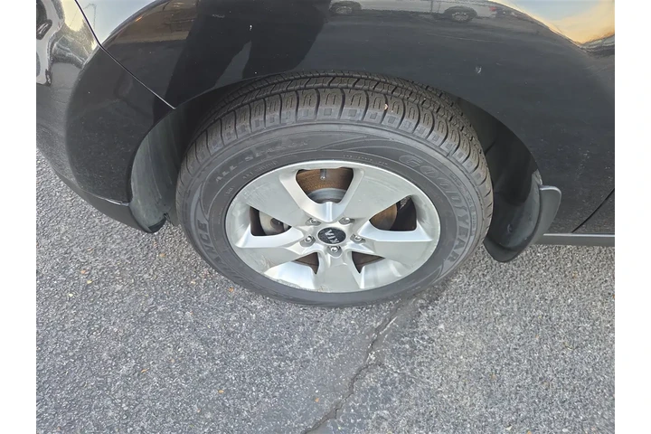 $10995 : 2018 Soul Base 6M image 9