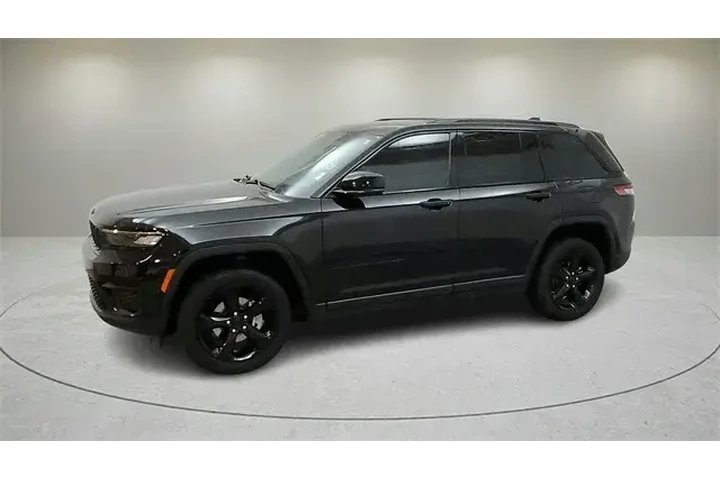 $30751 : Jeep Grand Cherokee 2022 4x4 image 4