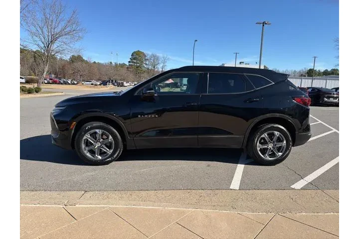 $29590 : Chevrolet Blazer 2024 LT 4dr image 4