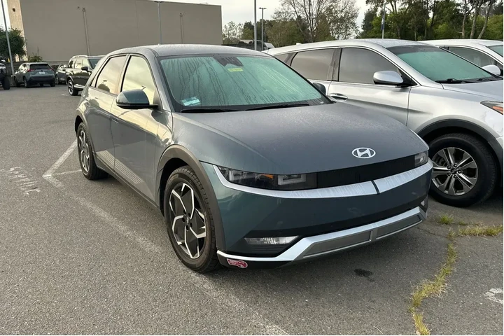 $25990 : Hyundai IONIQ 5 2024 SEL 4dr image 2