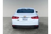 $19950 : Chevrolet Malibu 2024 LT 4dr thumbnail