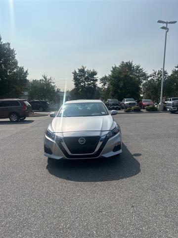 $21995 : PRE-OWNED 2022 NISSAN ALTIMA image 2