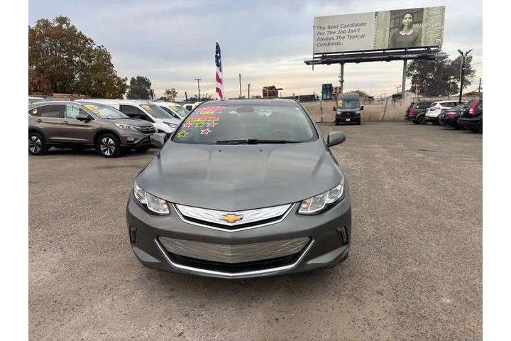 $10999 : 2017 Volt LT image 4