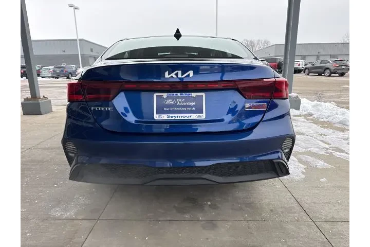 $18900 : Kia Forte 2024 LXS 4dr Sedan image 6