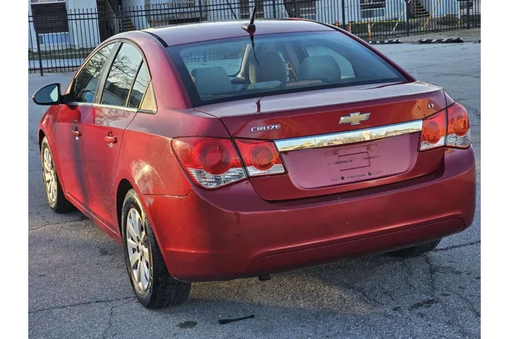 $3995 : 2011 Cruze LT image 8