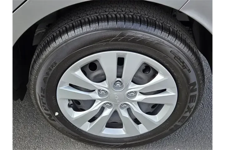 $18988 : Kia Soul 2023 LX 4dr Crossov image 10