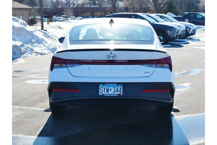 $25500 : Hyundai ELANTRA Hybrid 2025 image 6