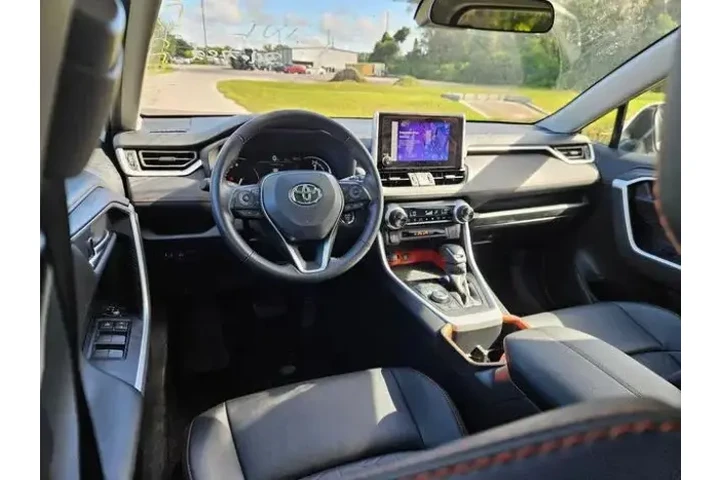 $18000 : 2024 Toyota RAV4 Adventure image 2