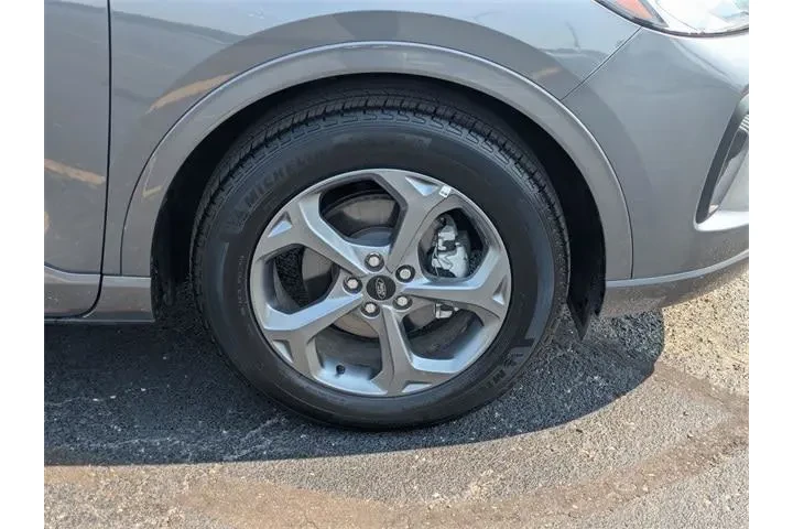 $24848 : Ford Escape 2024 ST-Line 4dr image 9