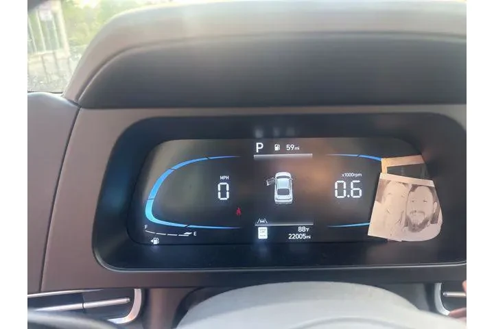 $20141 : Hyundai ELANTRA 2025 SEL Spo image 8