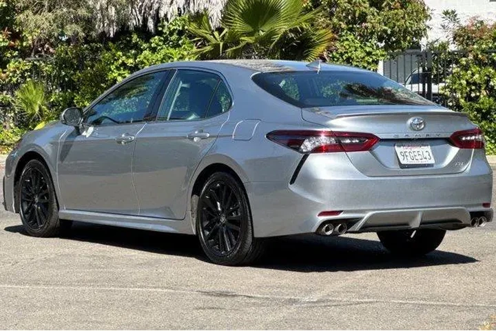 $27787 : Toyota Camry 2023 XSE 4dr Se image 5