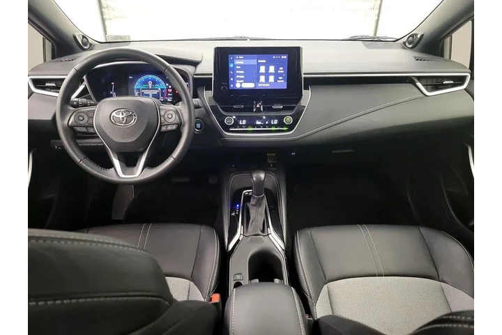 $24998 : Toyota Corolla Hatchback 202 image 9