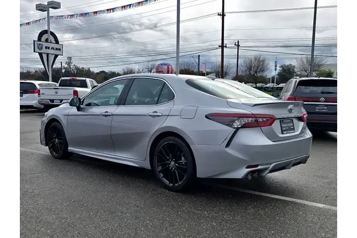 $26900 : Toyota Camry 2023 XSE 4dr Se image 6