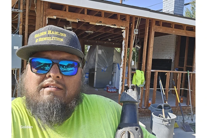 Demolition and Remove Junk image 8