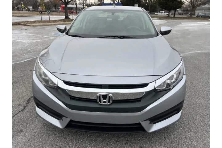 $12500 : 2018 Civic LX image 4