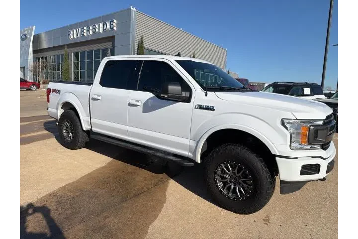 $25995 : Ford F-150 2019 4x4 XLT 4dr image 1