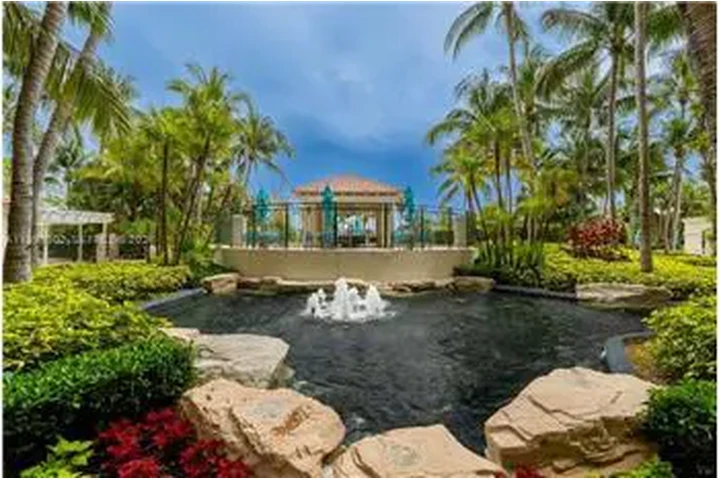 $2600 : Rental property with 1 bedro image 10