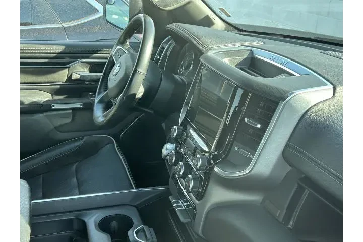 $38797 : Ram 1500 2024 4x4 Laramie 4d image 9