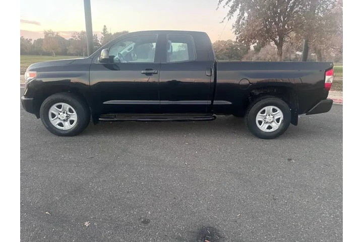 $19995 : 2017 Tundra SR image 4
