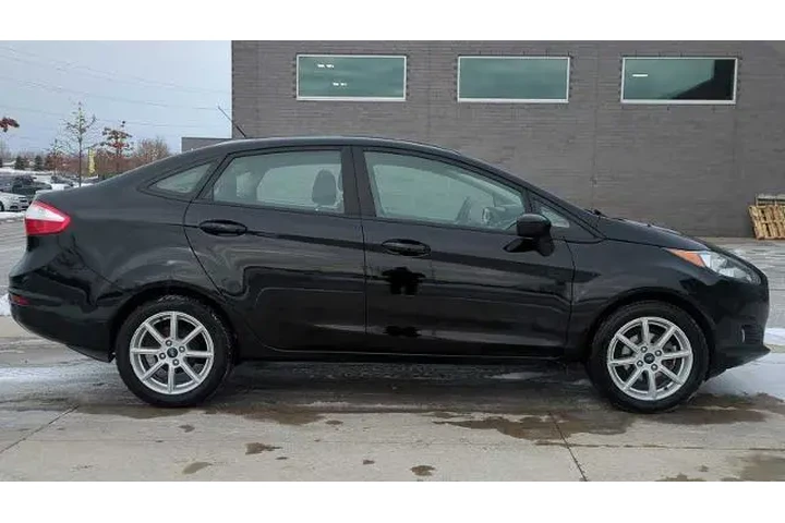 $5995 : Ford Fiesta 2019 SE 4dr Seda image 6