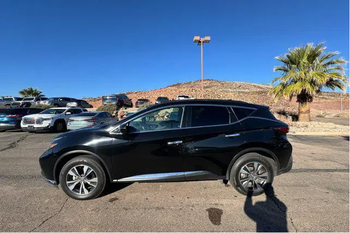 $23500 : Nissan Murano 2023 AWD SV 4d image 2