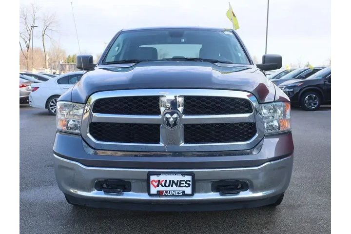 $27277 : Ram 1500 Classic 2022 4x4 SL image 3