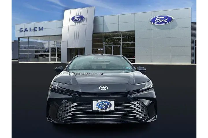 $31990 : Toyota Camry 2025 AWD SE 4dr image 7