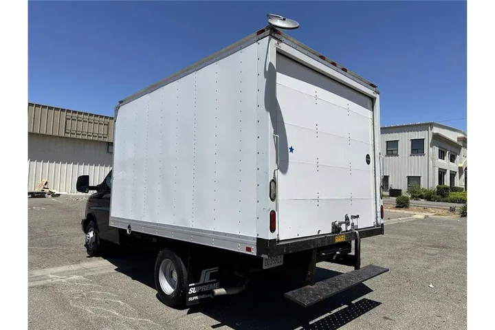$16999 : Express Commercial Cutaway 20 image 7