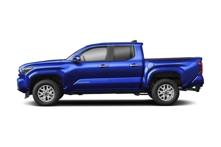 $40886 : Gold Certified 2025 TACOMA SR5 image 3