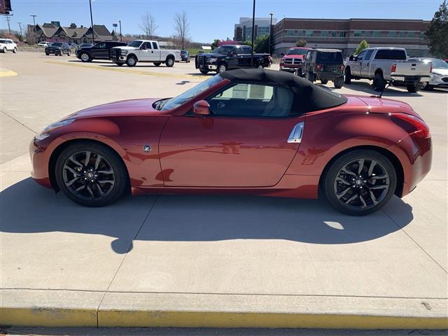 $29649 : 2015 370Z Touring Convertible image 3