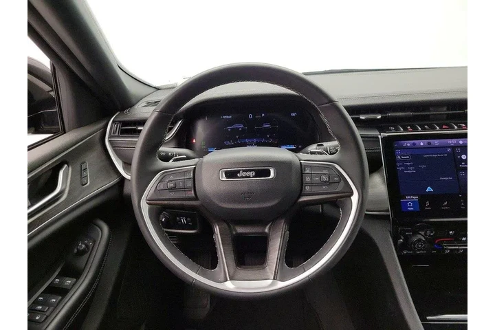 $37998 : Jeep Grand Cherokee L 2024 4 image 10