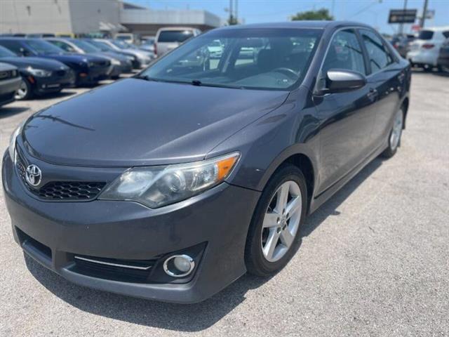 $6500 : 2014 Camry SE image 3