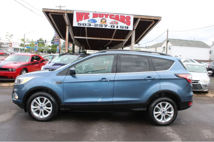 $11995 : 2018 Escape SE 4WD image 3