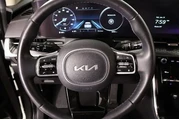 $39734 : Kia Carnival 2023 SX Prestig thumbnail