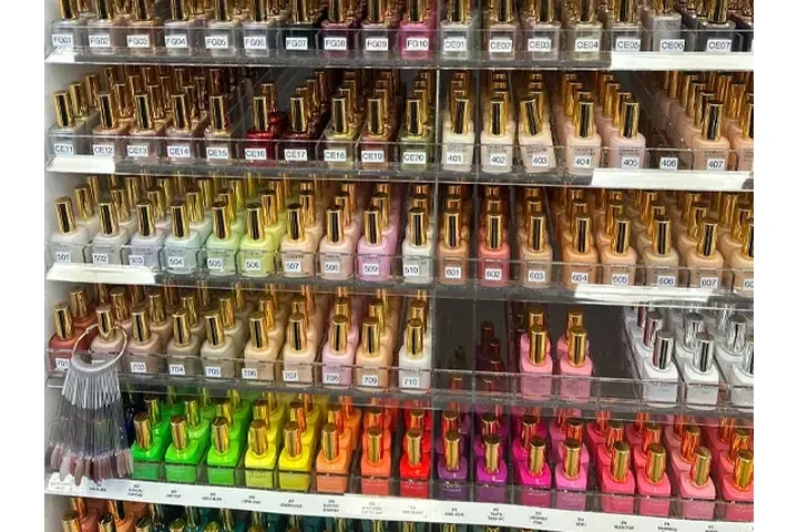 Suministros de uñas de calidad image 4