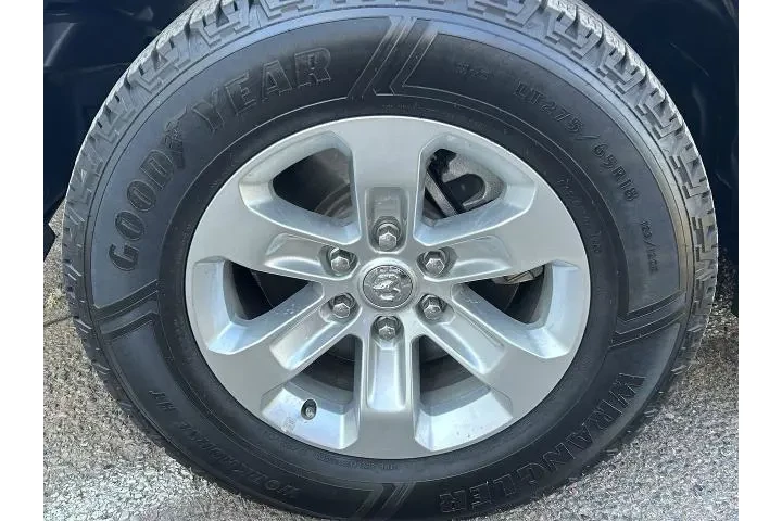 $38797 : Ram 1500 2024 4x4 Laramie 4d image 7