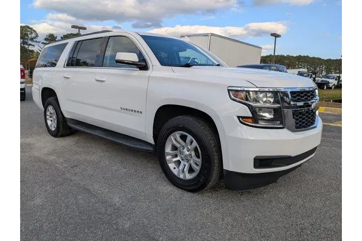 $28995 : Chevrolet Suburban 2020 4x4 image 1