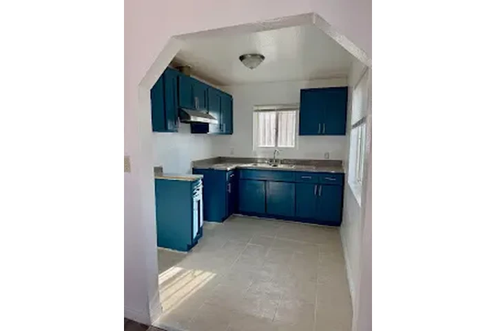 $3528 : APARTAMENTO BONITO EN L.A. image 4